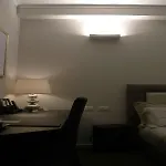 Zuretti 61 Oda ve Kahvaltı