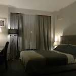 Zuretti 61 Oda ve Kahvaltı 3*
