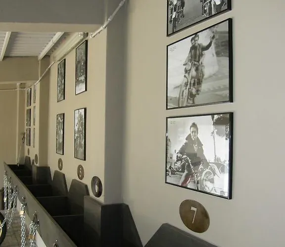 Zuretti 61 Mediolan