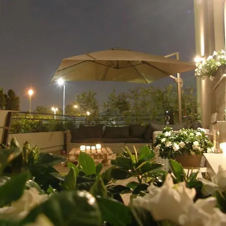 Zuretti 61 Couette-café Milan
